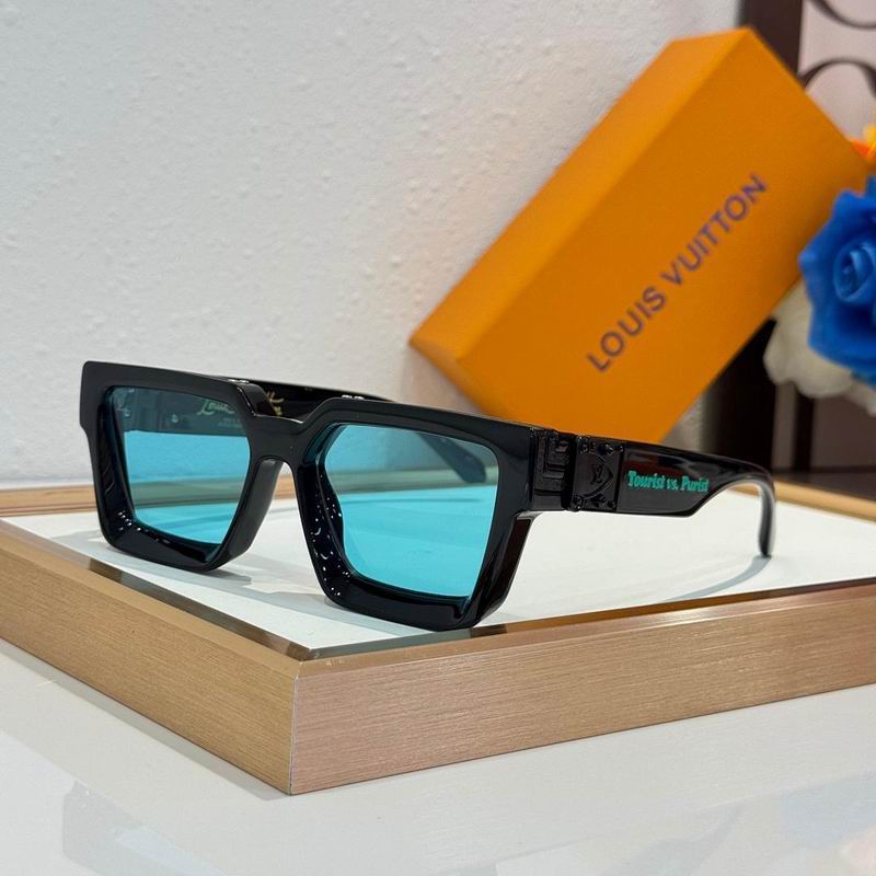 Louis Vuitton Sunglasses ID:20260319-240